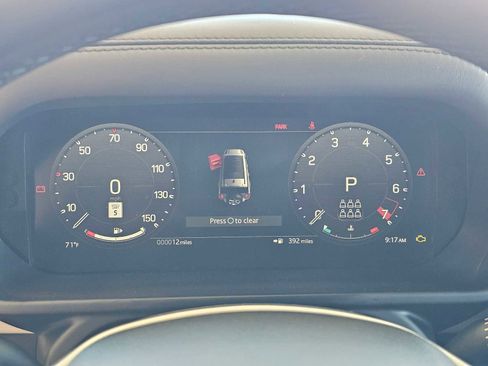 New 2026 Land Rover Defender 130 X-Dynamic SE image 25