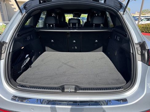 Used 2023 Mercedes-Benz GLC 300 4MATIC image 11