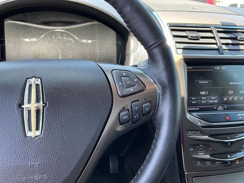 Used 2013 Lincoln MKX AWD image 11