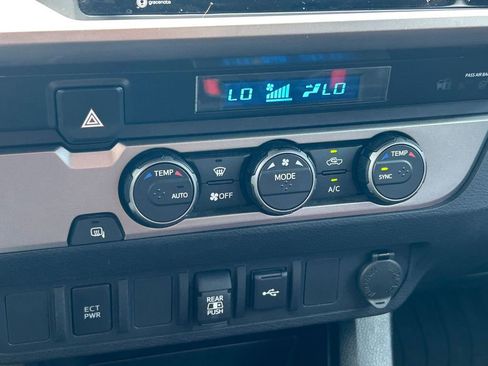 Used 2022 Toyota Tacoma SR5 image 28