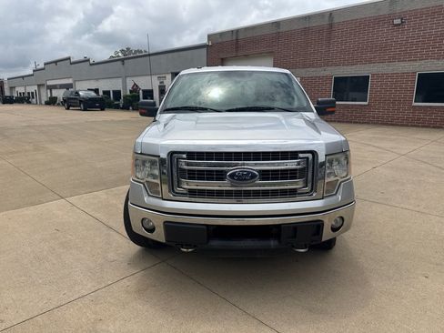 Used 2013 Ford F150 XLT w/ Luxury Equipment Group AWD/4WD image 2