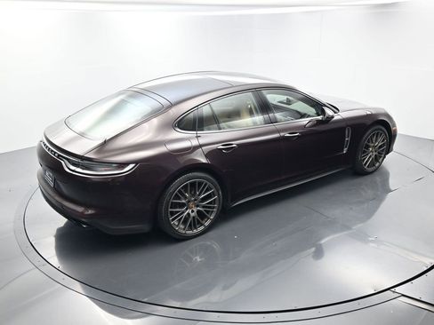 Used 2023 Porsche Panamera Platinum Edition image 43