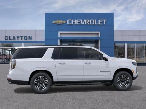 New 2026 Chevrolet Suburban Z71 w/ Comfort Package image 34