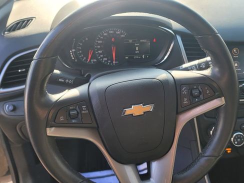 Used 2022 Chevrolet Trax LT w/ Driver Confidence Package image 20