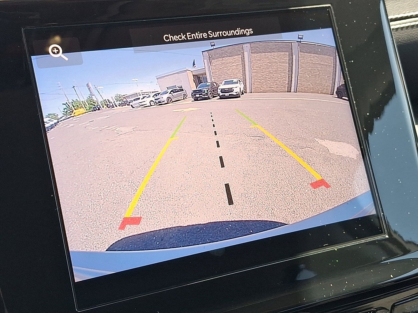 Used 2023 Jeep Grand Cherokee Laredo w/ Luxury Tech Group I AWD/4WD image 18