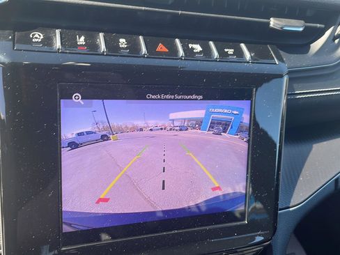 Used 2024 Jeep Grand Cherokee L Laredo image 14