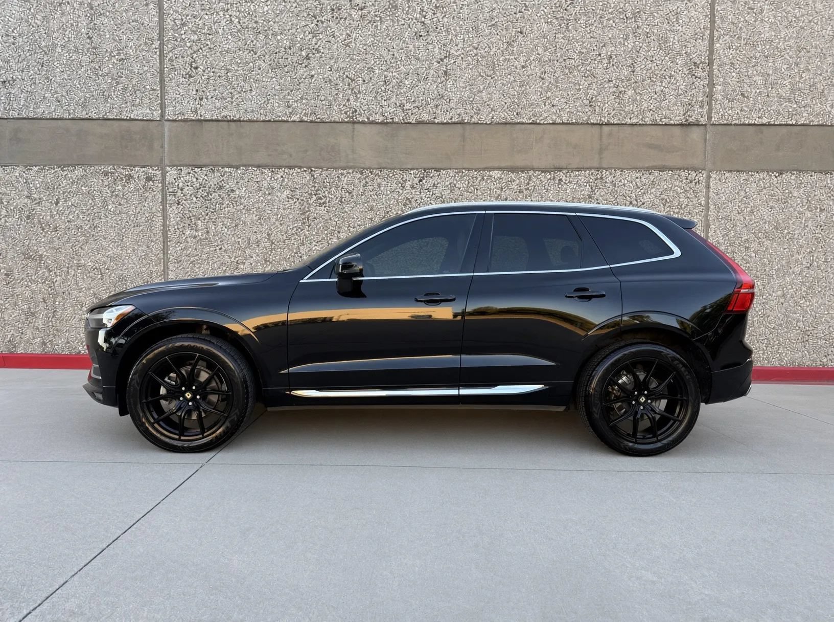 Used 2021 Volvo XC60 T5 Inscription w/ Protection Package Premier FWD image 3