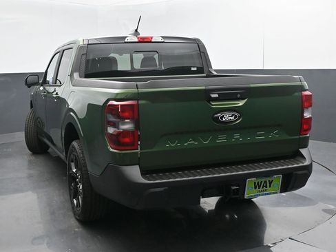 New 2025 Ford Maverick Lariat w/ Black Appearance Package image 4