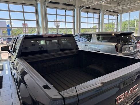 Used 2023 GMC Sierra 1500 Denali w/ Denali Reserve Package AWD/4WD image 36