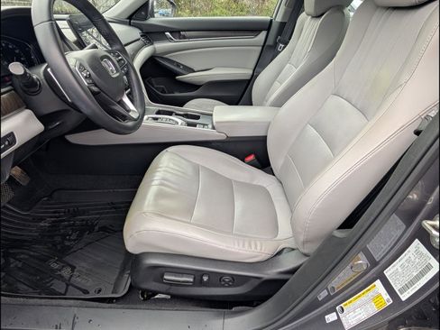 Certified 2018 Honda Accord Touring image 14