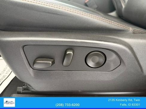 Used 2024 GMC Sierra 3500 AT4 w/ AT4 Premium Plus Package AWD/4WD image 10