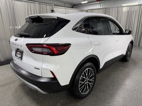 Used 2023 Ford Escape Active image 4