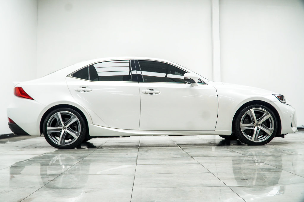 Used 2020 Lexus IS 300 AWD w/ Premium Package image 8