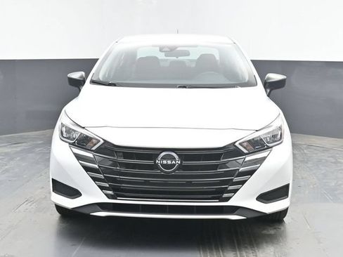 Used 2023 Nissan Versa S FWD image 3