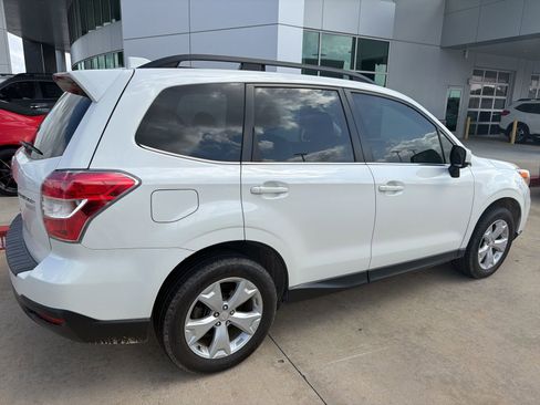 Used 2016 Subaru Forester 2.5i Limited image 3
