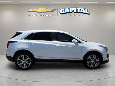 Used 2025 Cadillac XT5 Premium Luxury w/ Technology Package FWD image 6