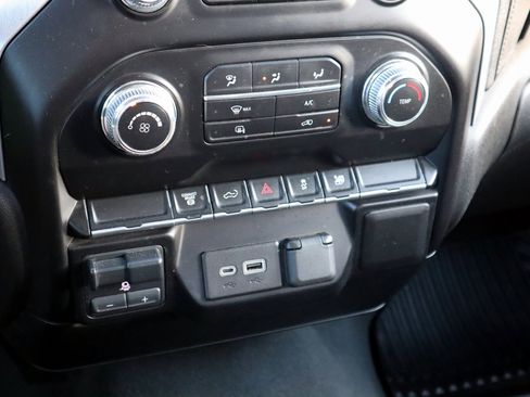 Used 2023 GMC Sierra 2500 SLE image 28