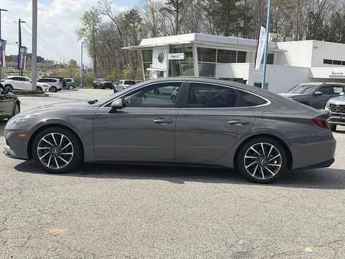 Used 2022 Hyundai Sonata Limited w/ Cargo Package FWD image 25