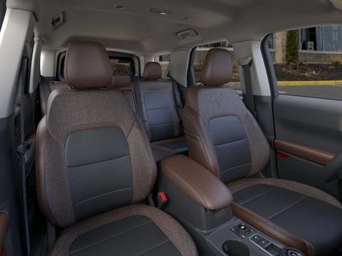 Used 2026 Ford Bronco Sport Outer Banks w/ Sasquatch Outer Banks Package AWD/4WD image 12