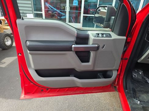 Used 2019 Ford F150 XLT AWD/4WD image 9