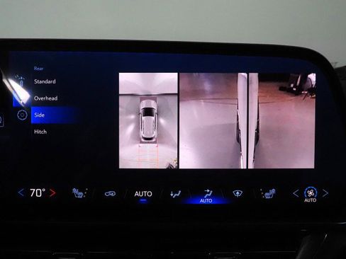 Used 2024 Chevrolet Equinox EV LT image 28