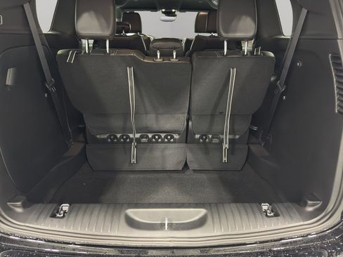 New 2026 Chrysler Pacifica Select image 8