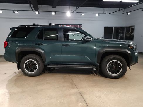 New 2026 Toyota 4Runner TRD Off-Road Premium image 8