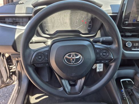 Used 2024 Toyota Corolla LE FWD image 9