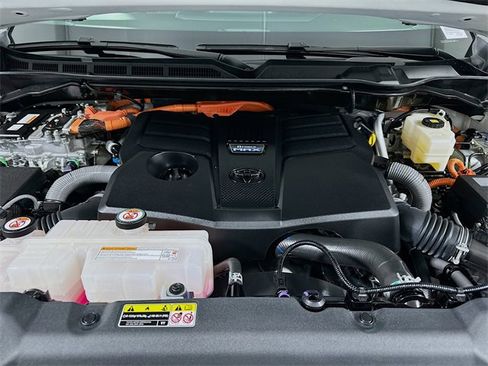 Used 2024 Toyota Sequoia Limited image 24