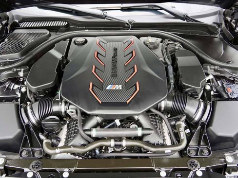 Used 2025 BMW M5 w/ Carbon Package image 9