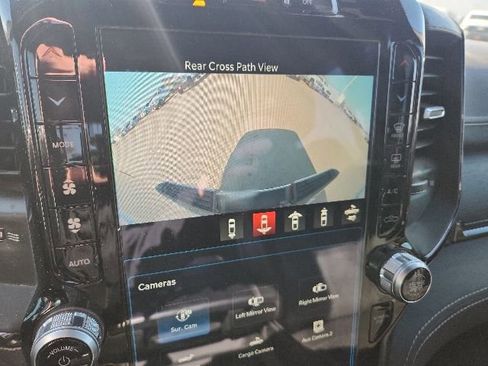 Used 2022 RAM 2500 Limited AWD/4WD image 22