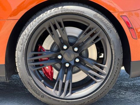 Used 2022 Chevrolet Camaro ZL1 RWD image 3