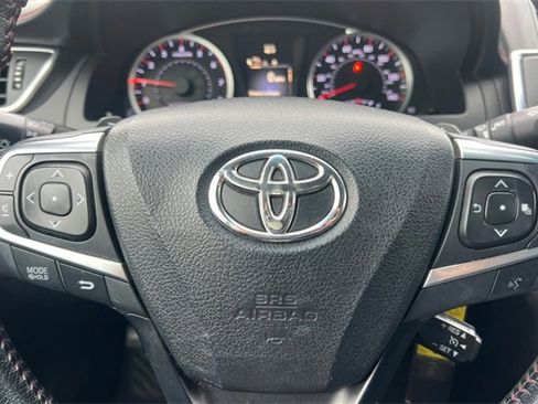 Used 2015 Toyota Camry SE image 27