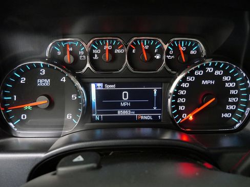 Used 2019 Chevrolet Silverado 3500 LT AWD/4WD image 24