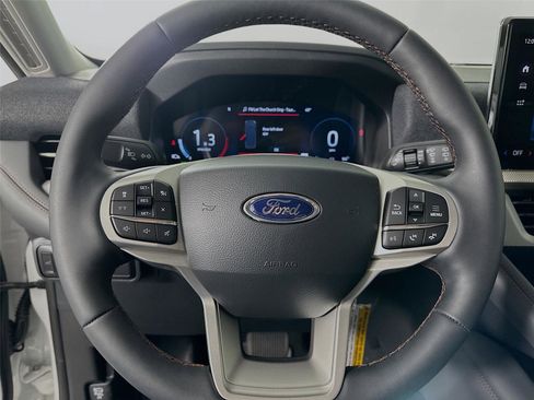 New 2026 Ford Explorer Active w/ Active Comfort Package AWD/4WD image 12