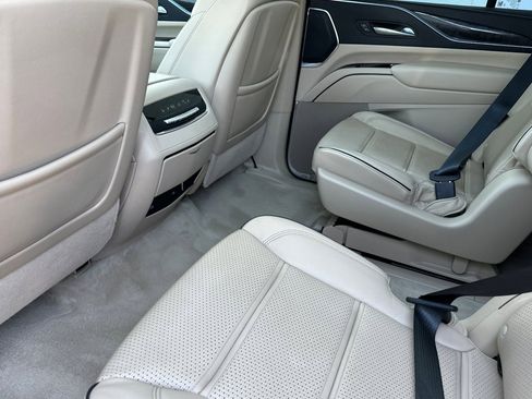 Certified 2023 Cadillac Escalade Premium Luxury w/ Performance Package image 14
