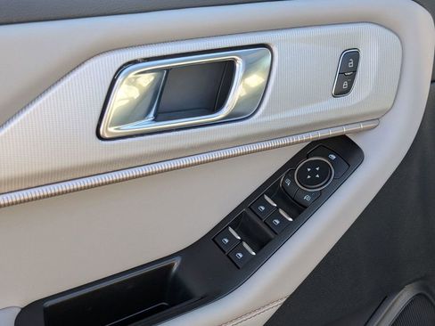 New 2025 Ford Explorer Active w/ Active Comfort Package image 26