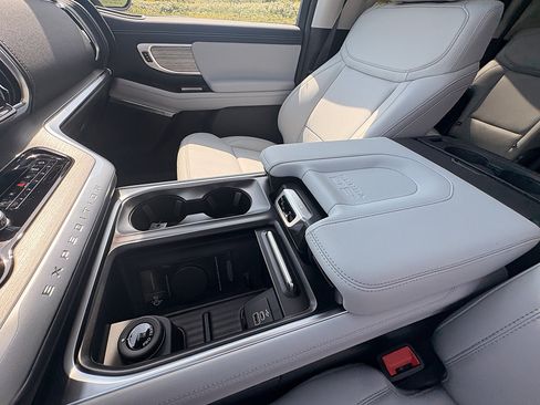 New 2027 Ford Expedition Max Platinum AWD/4WD image 35