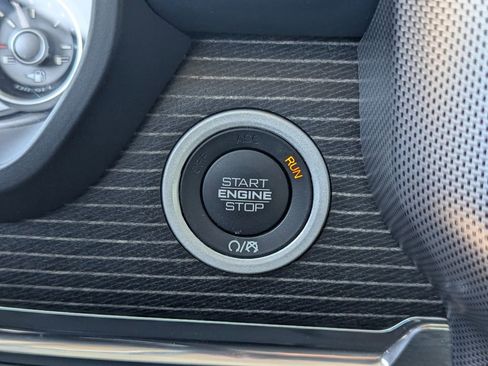 Used 2022 RAM 1500 Limited AWD/4WD image 17