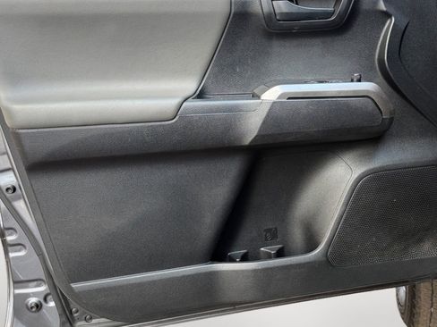 Used 2022 Toyota Tacoma SR5 image 14
