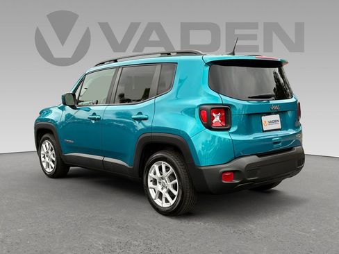 Used 2021 Jeep Renegade Latitude w/ Sun & Sound Group image 24