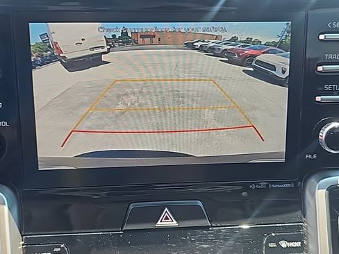 Used 2021 Kia Sorento S image 21