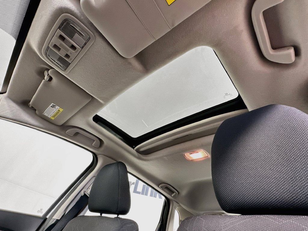 Used 2015 Honda Fit EX image 25
