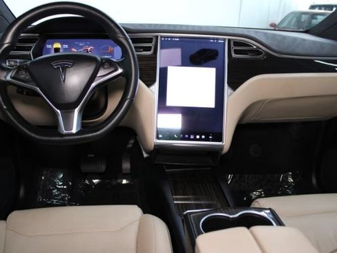 Used 2016 Tesla Model X 90D AWD/4WD image 2