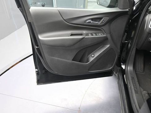 Used 2024 Chevrolet Equinox LT image 17