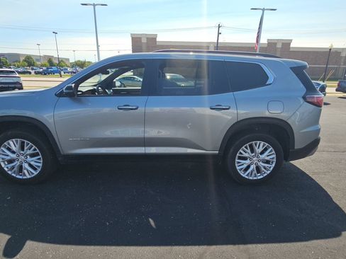 Used 2025 GMC Acadia Elevation w/ Elevation Premium Package FWD image 6
