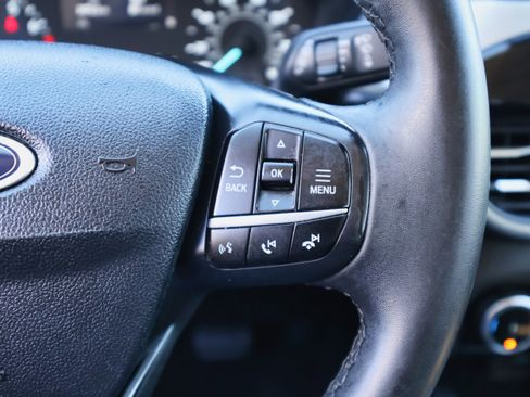 Used 2022 Ford Escape SE w/ SE Sport Appearance Package image 23