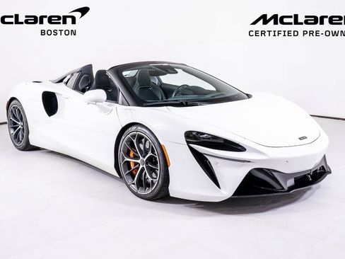 Used 2025 McLaren Artura Spider image 9