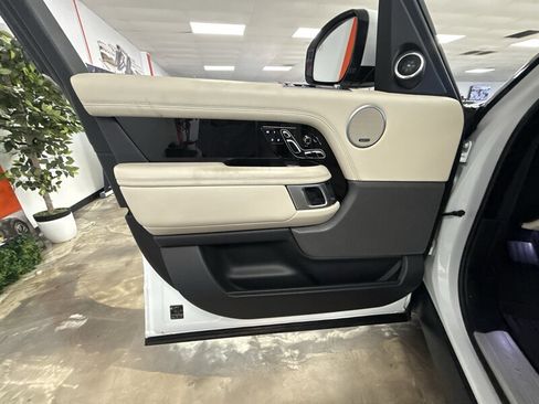 Used 2020 Land Rover Range Rover HSE AWD/4WD image 9