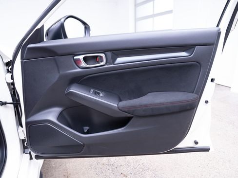 Used 2025 Honda Civic Type R image 21